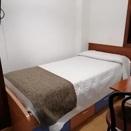 Hostal Adelia