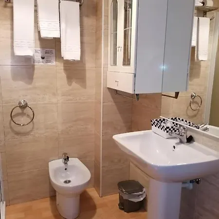 Hostal Adelia Hotel A Coruna