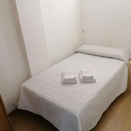 Hostal Adelia Hotel 2*